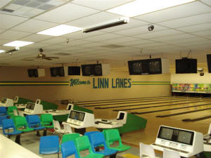 Linn Lanes Inside
